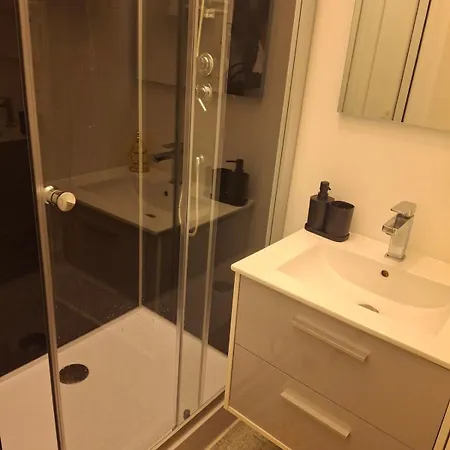 Proche De La Basilique Saint Sernin